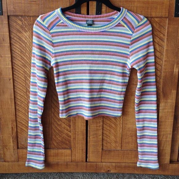 Wild Fable Multicolored‎ Striped Long Sleeve Ribbed Crop Top Sz XS - Picture 2 of 9